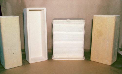 Plaques, dalles et étuis de cuisson (saggar) réfractaires pour fours industriels
